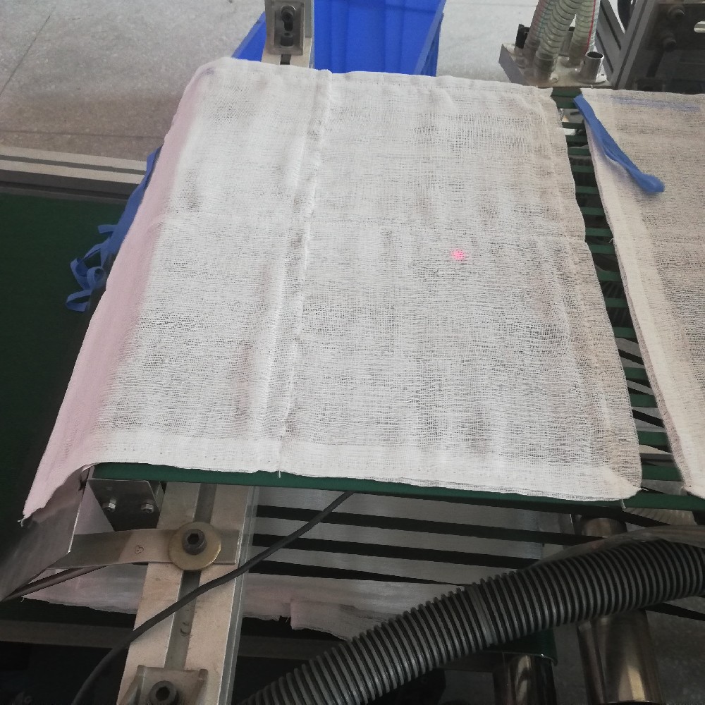 醫(yī)用紗布全自動縫生產(chǎn)線